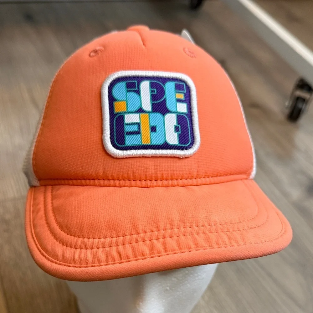 Speedo Kids Vibrant Orange and White Hat